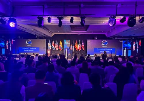 Evento grupo expansión de Ecuador